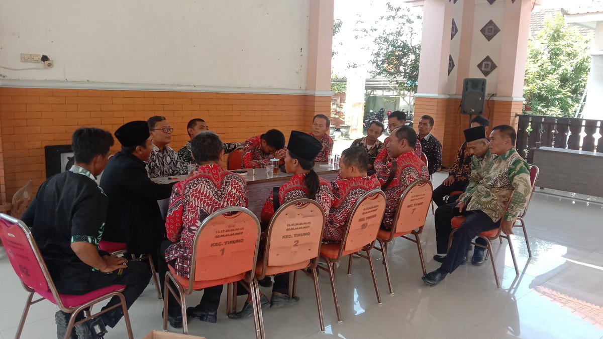 Iskandar Nur Hasan (@iskandar__nh) on Twitter photo Koperasi Merah Putih untuk Bangun Desa Bangun Indonesia, ikhtiar yang besar dari Presiden Prabowo Subianto dalam menata sistem dan tata kelola ekonomi Bangsa lebih berarti
#TerimaKasihPakYandriSusanto jajarn menteri <a href="/YandriSusanto27/">Yandri Susanto</a> Wamen <a href="/ArizaPatria/">Ariza Patria</a> pak sekjen <a href="/taufikmadjid71/">IG : taufik.madjid</a> Koperasi Merah Putih untuk Bangun Desa Bangun Indonesia, ikhtiar yang besar dari Presiden Prabowo Subianto dalam menata sistem dan tata kelola ekonomi Bangsa lebih berarti
#TerimaKasihPakYandriSusanto jajarn menteri <a href="/YandriSusanto27/">Yandri Susanto</a> Wamen <a href="/ArizaPatria/">Ariza Patria</a> pak sekjen <a href="/taufikmadjid71/">IG : taufik.madjid</a>