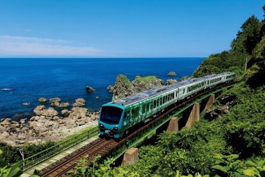 ＼＼🚆リゾートしらかみ橅編成🚆只見線を運行／／
ふくしまプレDCにて福島県とJR東日本東北本部が連携✨只見線でリゾートしらかみ橅編成🚃を運行します😊6/7(土)会津若松駅発着､添乗員同行🙋昼食はオリジナル🍱ご提供🍽️お土産👜あり✌️ご予約受付中です😆詳細はこちら⏭️jrview-travel.com/reserve/topLis…
