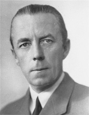 This Holocaust Remembrance Day I choose to remember Folke Bernadotte, a Swedish count and diplomat who, as vice-president of the Swedish Red Cross, managed to save more than 30k prisoners from concentration camps during World War II.

In 1948 he was appointed by the UN to be the