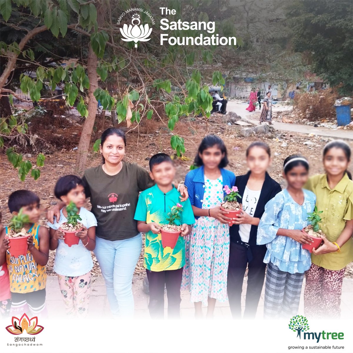 SatsangTweets's tweet photo. 6 April:#MyTree volunteers conducted a session for less-privileged children near #GaneshDham, Mumbai on #SoillessPlantation & gifted them #GrowBags with seeds.
Please donate to the #MyTree initiative at https://t.co/0746EypPSY
To know more,write to connect@satsang-foundation.org https://t.co/vIXTuFawxd
