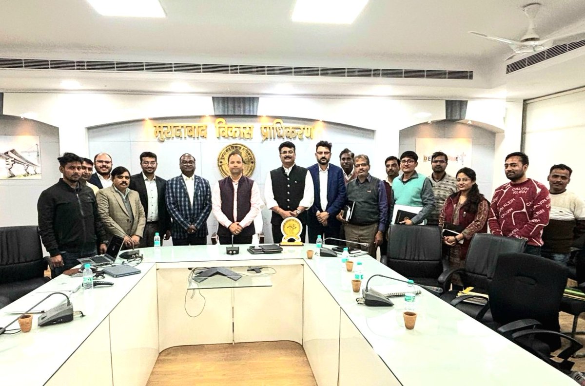 mdambup's tweet photo. MDA द्वारा आयोजित AI कार्यशाला में E&Y टीम का सहयोग सराहनीय।CFOश्री जय प्रकाश व श्री कल्पेश जी ने दिए प्रेरक इनपुट।
ऑटोमेशन,डेटा विश्लेषण और स्मार्ट समाधान पर चर्चा हुई।
IAS श्री शैलेश कुमार सिंह: 'AI से बढ़ेगी पारदर्शिता व कार्यक्षमता।'
@Thembdtimes
#update2025
@Comm_Moradabad https://t.co/SaS0p2N4Kw
