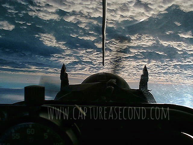 captureasecond's tweet photo. #becauseiwasinverted Looking down on the world… #noordinaryjob #avgeek #raf #royalairforce #tucano #captureasecond #tbt #throwbackthursday https://t.co/ZCUNxYXOAL