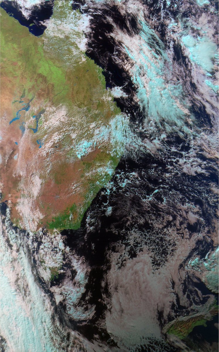 BenSKlerk1's tweet photo. #MeteorMN2_4 (4:57UTC) 2:57pm 24 April AEST
#Meteorgis, #QFH, #Nooelec Noaa, #RTLSDR 
#weather #LRPT #Satellite #Australia #NewZealand https://t.co/VcpzOX6k3t