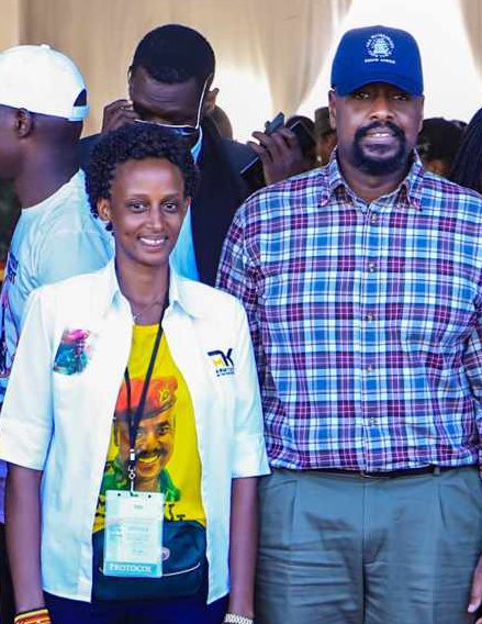 Kayera256's tweet image. Happy 51st Birthday to our Master #CDF of the Mighty #UPDF @mkainerugaba. 

You’ve been our hero and our Hope-Uganda is blessed to have Gen. Muhoozi Kainerugaba. 

I wish you nothing but happiness and success in all your endeavors. 

I celebrate your 51st birthday Sir 🫡