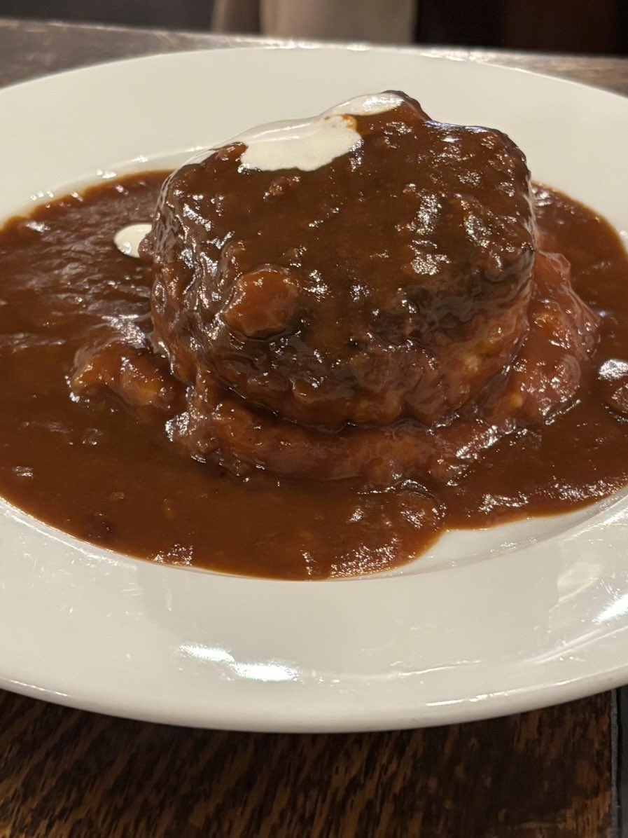 12345Malmal's tweet photo. ハンバーグ&amp;カツカレー🍛
海老フライ🍤ᴸᵘᴺᑦᴴ𖥣𖥣 https://t.co/B8PrjkUUKs