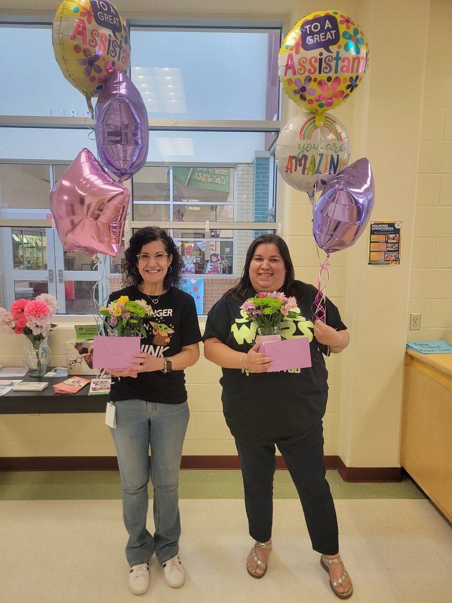 Cindy Gibson (@cgibson236) on Twitter photo Our school would not run without them. 💗 We love our Administrative Professionals!!
<a href="/NISDmartin/">Jim G. Martin ES</a> #BrillamosJuntos Our school would not run without them. 💗 We love our Administrative Professionals!!
<a href="/NISDmartin/">Jim G. Martin ES</a> #BrillamosJuntos