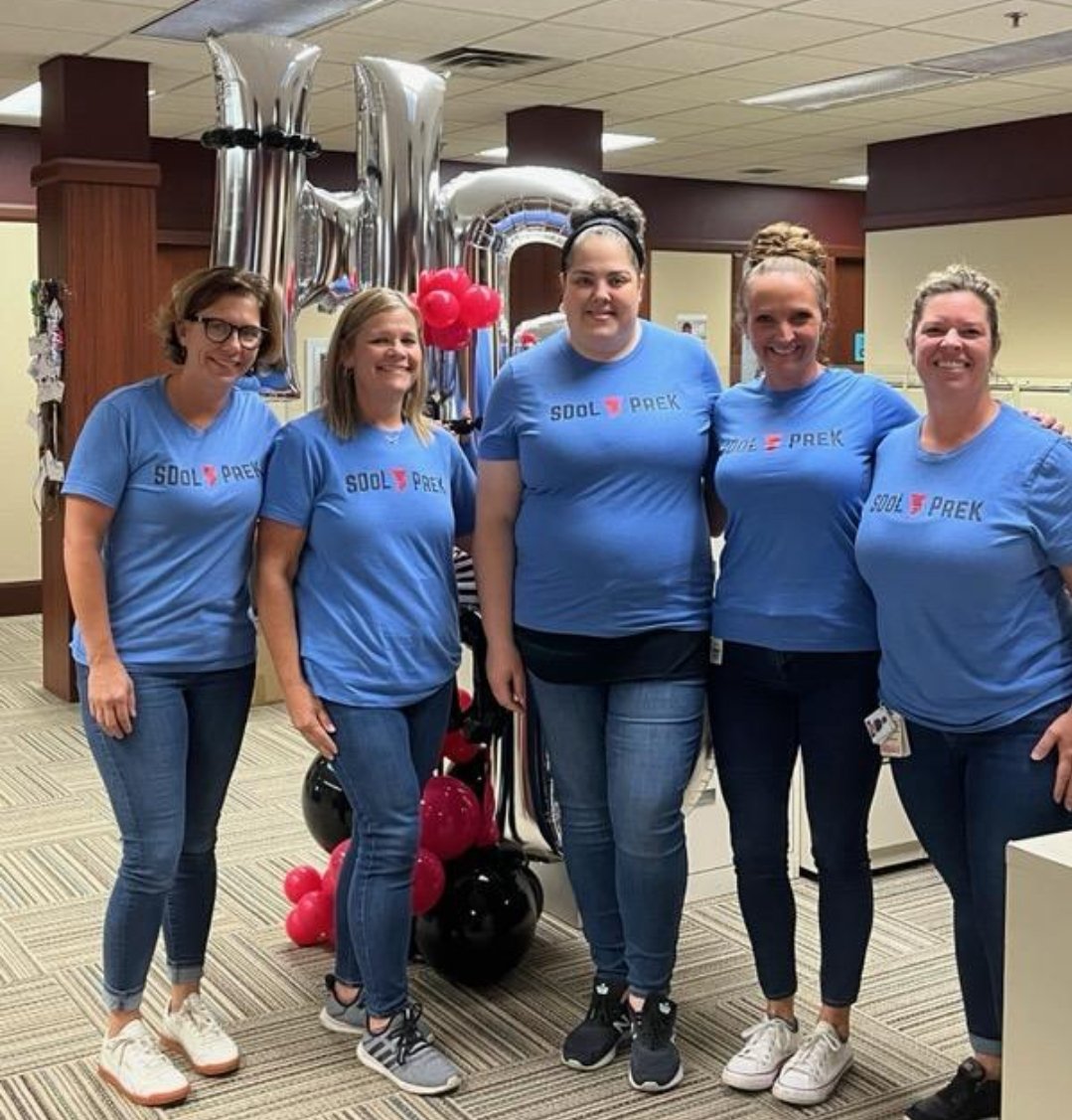 Happy #AdministrativeProfessionalsDay to Mrs. Liz Quinones!! She is the backbone of our team and appreciated beyond words. We couldn't do what we do every day without her! ❤️🖤 <a href="/SDoLancaster/">School District of Lancaster</a> <a href="/DrShaunPerez/">Dr. Shaun Perez</a> <a href="/KellyAdamsELD/">Kelly Adams</a> <a href="/PreK4PA/">Pre-K for PA</a> <a href="/Keith_Principal/">Dr. Keith Miles, Jr.</a> <a href="/LindsaySDoL/">Lindsay Gregg</a> <a href="/SDoL_AP/">SDoL Asst Principal</a>