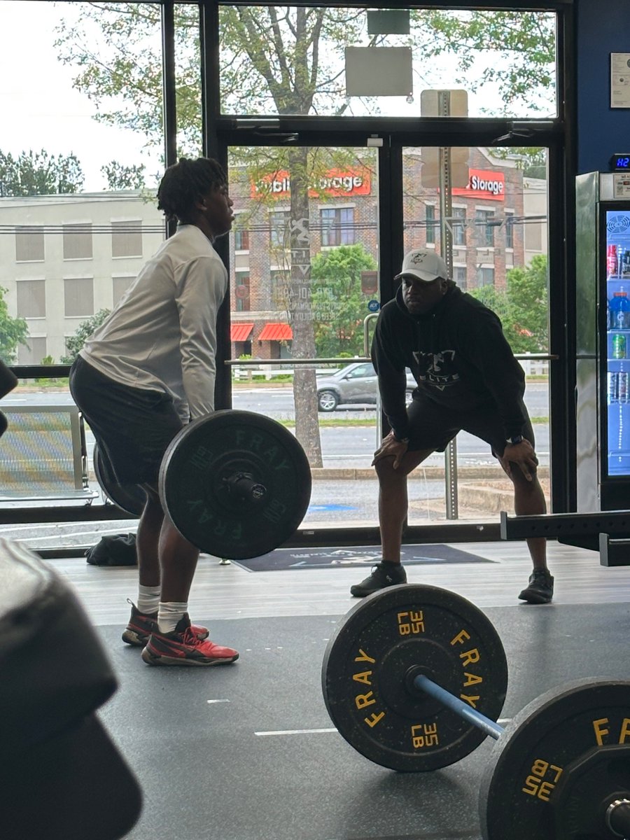 iiammicah__'s tweet image. You slept..I worked!! 2025 Season LOADING!! @Rivals @RR_Knights @RidgeRecruits @MikeCollins05 @RecruitGeorgia @NGASportsNet @SportsID__ @GordonCohagan @PrepRedzoneGA