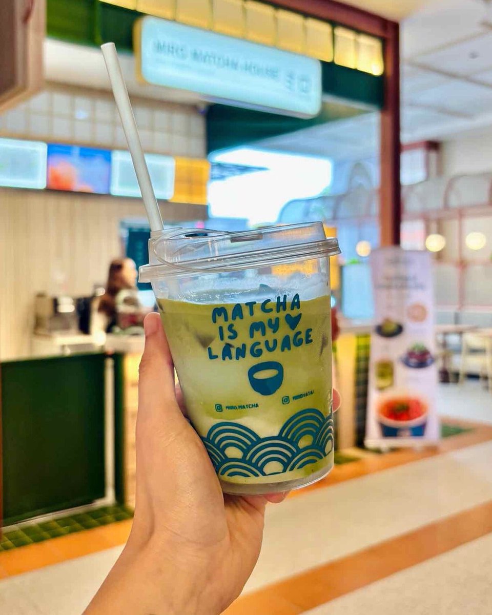 PergiKuliner's tweet photo. 📣 𝐘𝐀𝐍𝐆 𝐁𝐀𝐑𝐔 𝐃𝐈 𝐏𝐄𝐑𝐆𝐈𝐊𝐔𝐋𝐈𝐍𝐄𝐑

“Fresh made tiap order, dan overall rasanya balance. bitter matchanya tipis terasa dgn hint nutty sedikit, ga kemanisan dan cukup creamy karena susunya.”

©️Review &amp; Foto: https://t.co/fpyfKh3V3T https://t.co/vYBK0YT9S6