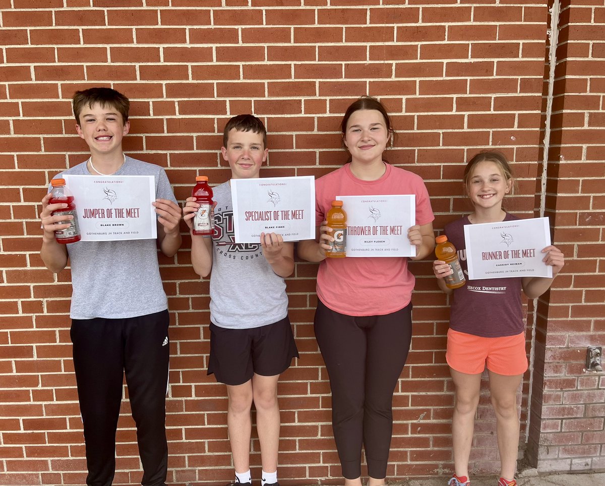 nrubenthaler's tweet image. A few meets behind, but it is time to showcase some special athletes. Coaches have awarded “athlete of the meet” to these outstanding kids- recognizing their work ethic and commitment to track and field. #athletesofthemeet #goswedes @GBurgSwedes @SwedesAD @SwedeImpact
