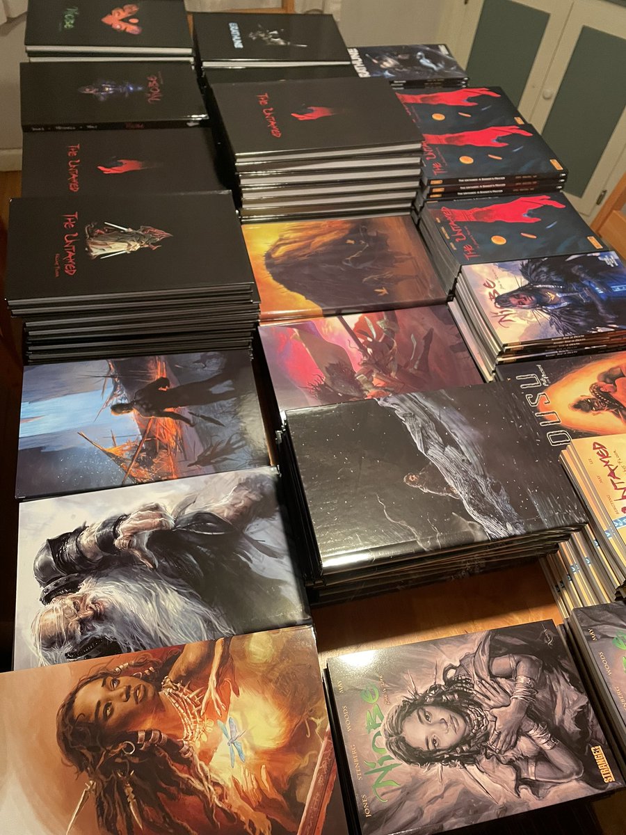 strangercomics's tweet photo. What is your favorite book in Asunda? Happy World Book Day 👐🏾❤️👐🏾
#strangercomics #niobe #asunda https://t.co/LhzrWNvtxc