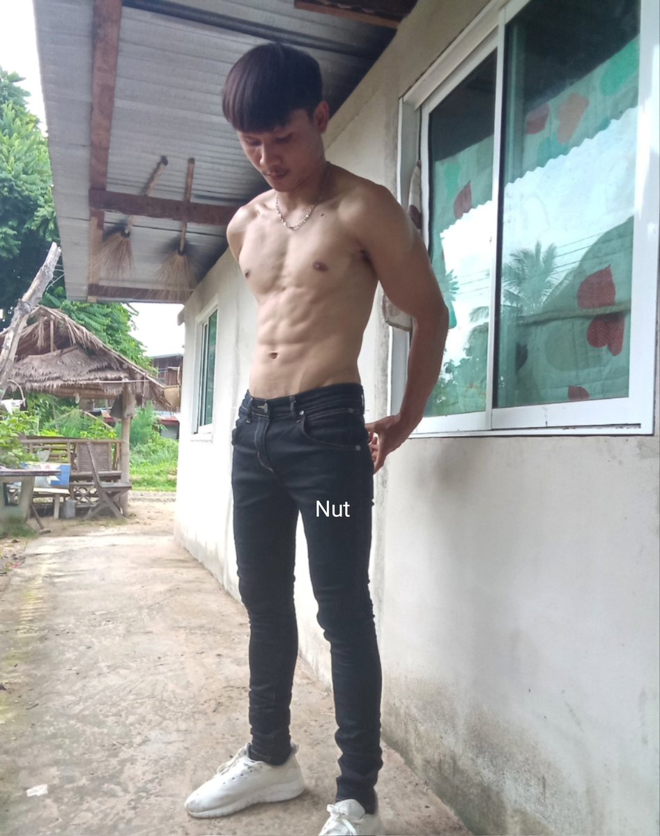 Nut, tweet media