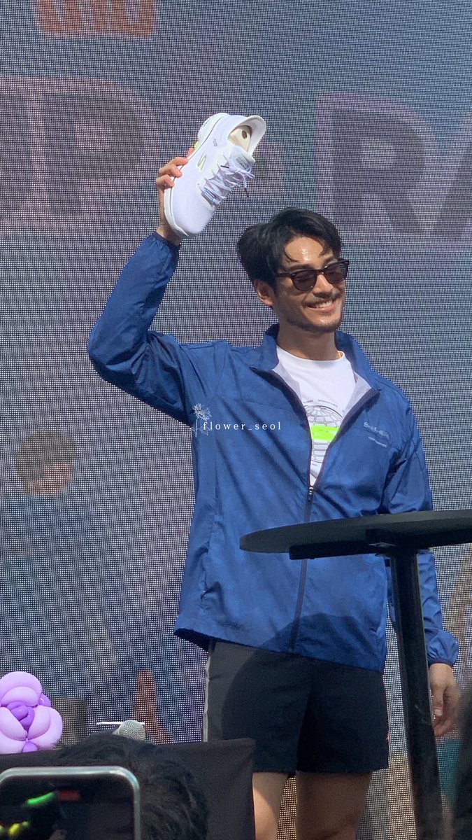 flower_seol's tweet image. Suddenly last year’s May came across my mind and i keep hoping skechers will make another one with apo again this year 🥹

NOSTALGIA WITH NATTAWIN

#NostalgiaWithNattawin
@Nnattawin1 #ApoNattawin