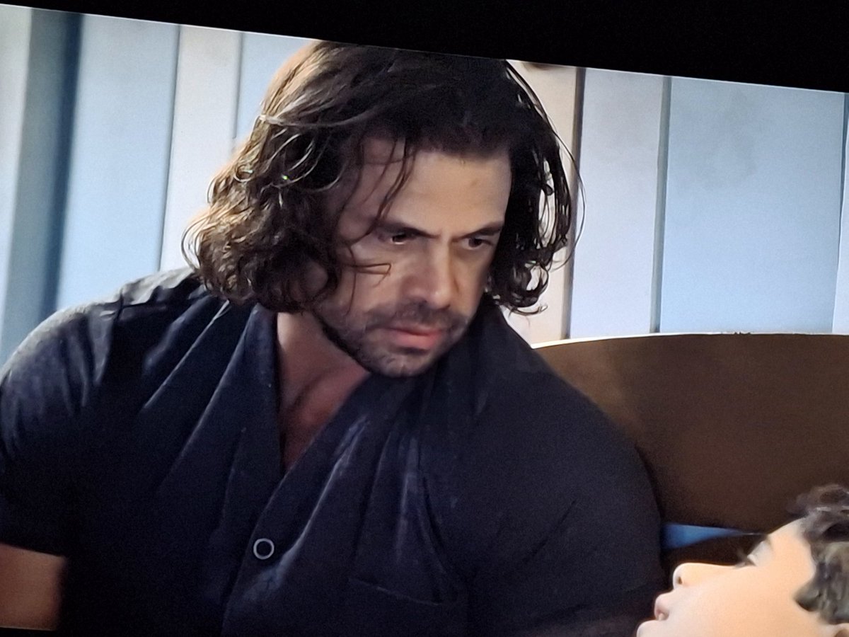 YulGuion7's tweet photo. Rico, hermoso, precioso 😍Merece ser feliz, es un padre muy padre #Amar 🌊❤️🔥 IMPERDIBLE @Nachosada @rosasalazara @juancar_alcala @davidzepeda1 @evacedenor @LauraCarmine @vgonzalezactor @AnaMartinActriz @gabymelladou @Novelitis_fans https://t.co/Vyu53DtYbx
