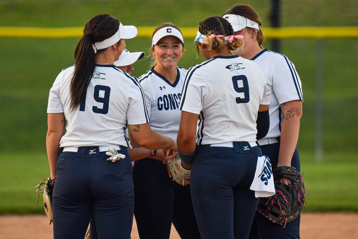 cunebulldogs's tweet photo. 🥎 | @cunesoftball RECAP: Concordia falls to Bellevue in non-conference clash - https://t.co/egNAKsBScW https://t.co/j1H1rz2o0n
