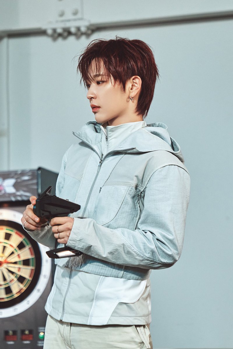 whib_official's tweet photo. [#WHIB_pic📸]

WHIB ‘BANG OUT’ MV BEHIND #1

#WHIB #휘브
#BANG_OUT #뱅아웃

#JAYDER #제이더
#HASEUNG #하승
#JINBEOM #진범
#UGEON #유건 https://t.co/sNepnzBOIk