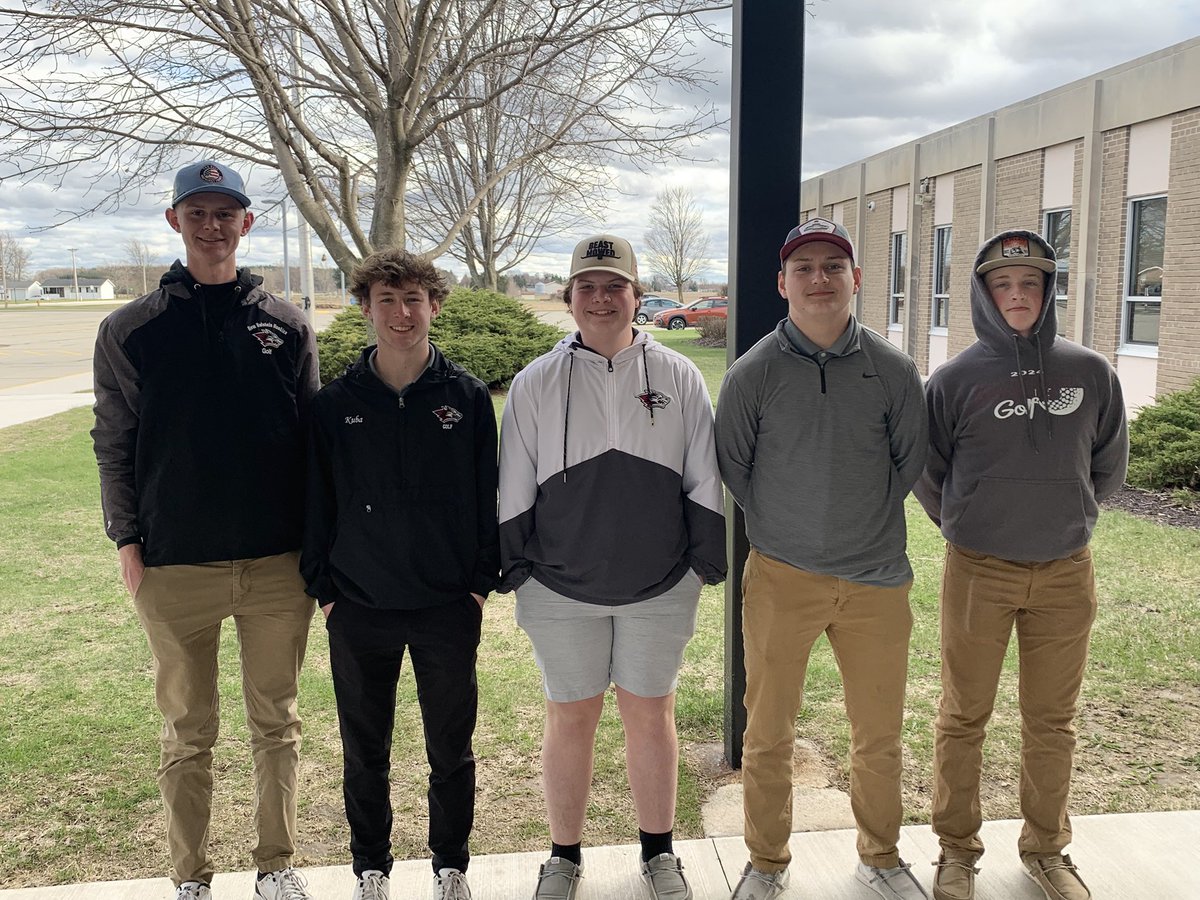 New Holstein lineup for the 2025 Crusader Classic hosted by Sheboygan Lutheran at Riverdale Country Club in Sheboygan on Thursday:

1. Kyle Lisowe
2. Ethan Hanke
3. Parker Kuba
4. Mason Schmitz
5. Jacob Schneider

Good luck, gentlemen! Go Huskies!! #HuskyGolf #HuskyPride