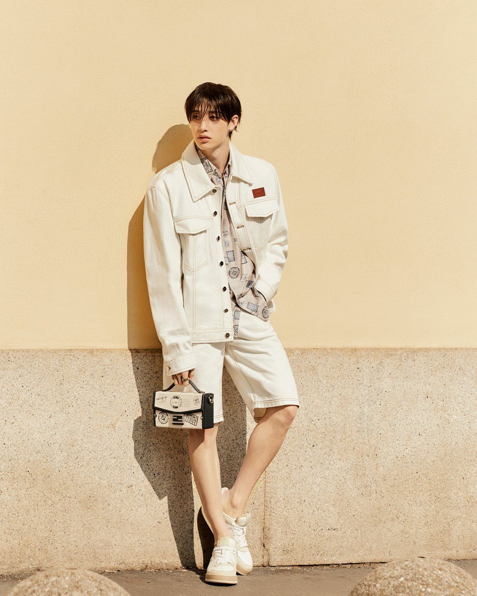 skzlatamproject's tweet photo. Bangchan X Fendi
Summer https://t.co/jhBtz2sOLl