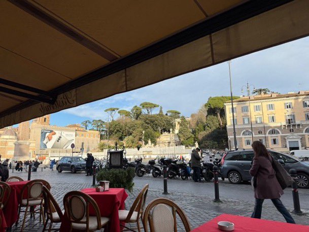 seonhocorndog's tweet photo. SEONHO IN ITALY🥰🥰🥰🥰🥰🥰🥰🥰🇮🇹 https://t.co/vOsgH8SjDp