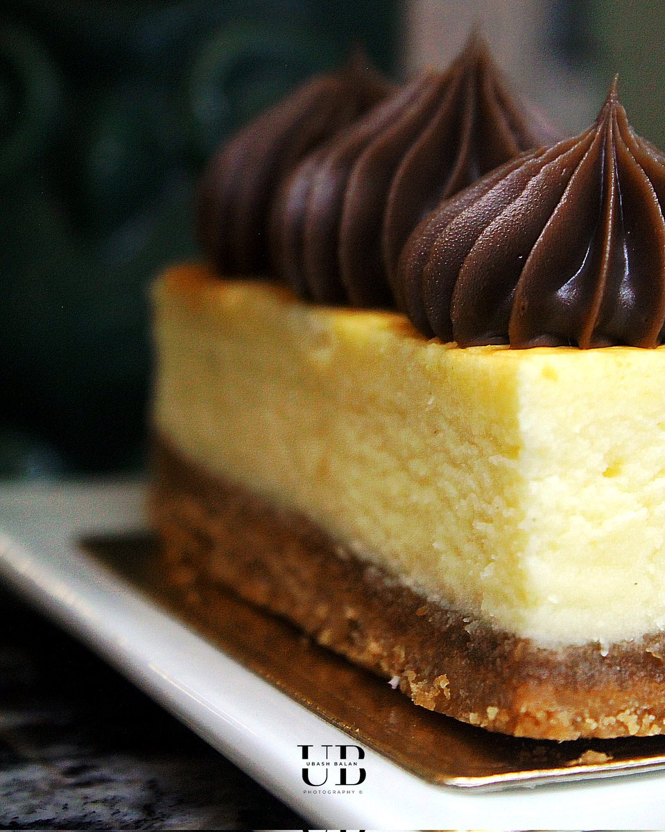 Devas_Group's tweet image. Food photography 
Indulge in our exquisite designer pastries, handcrafted with passion and the finest ingredients. Each bite is a masterpiece, a symphony of flavors and textures.  Order yours today! #designerpastry #pastryarts #sweettreat #indulge