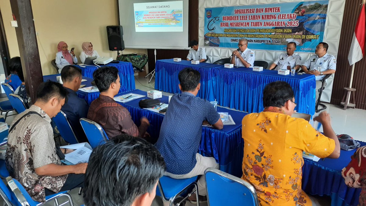 diskankabtegal's tweet photo. Sosialisasi dan Bimtek Budidaya Ikan Lele Lahan Kering (LELAKI) Hasil Munrencam Tahun Anggaran 2025 di Aula Kelurahan Pakembaran.. https://t.co/zNJjwfzxlU