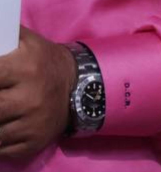 JPAFS's tweet photo. Tremendo Rolex Explorer 2 trae puesto el Diosdado Cabello esta noche. Que lindo el socialismo antiimperialista. https://t.co/W1rmU8FDlS