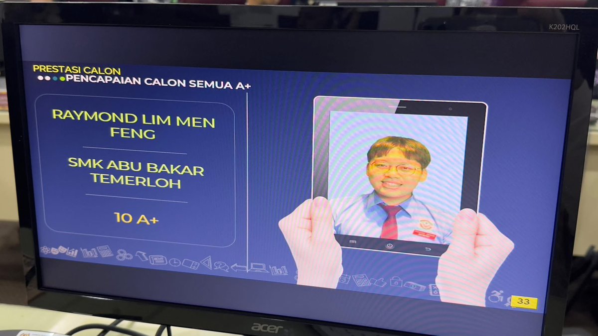 gegar_my's tweet photo. Jabatan Pendidikan Negeri Pahang mengucapkan tahniah kepada empat calon SPM 2024 paling cemerlang di negeri ini.
#THRGegar
#PermataPantaiTimur #spm2024
Kredit Malaysia Gazette https://t.co/BzTuUOlAgs