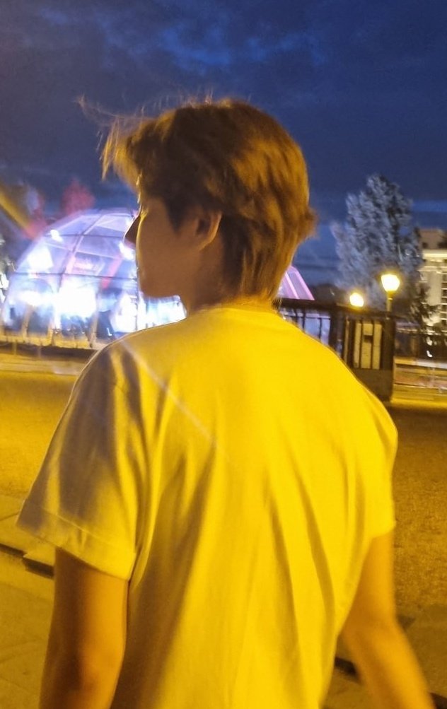 bbhsource's tweet image. boyfriend baekhyun.