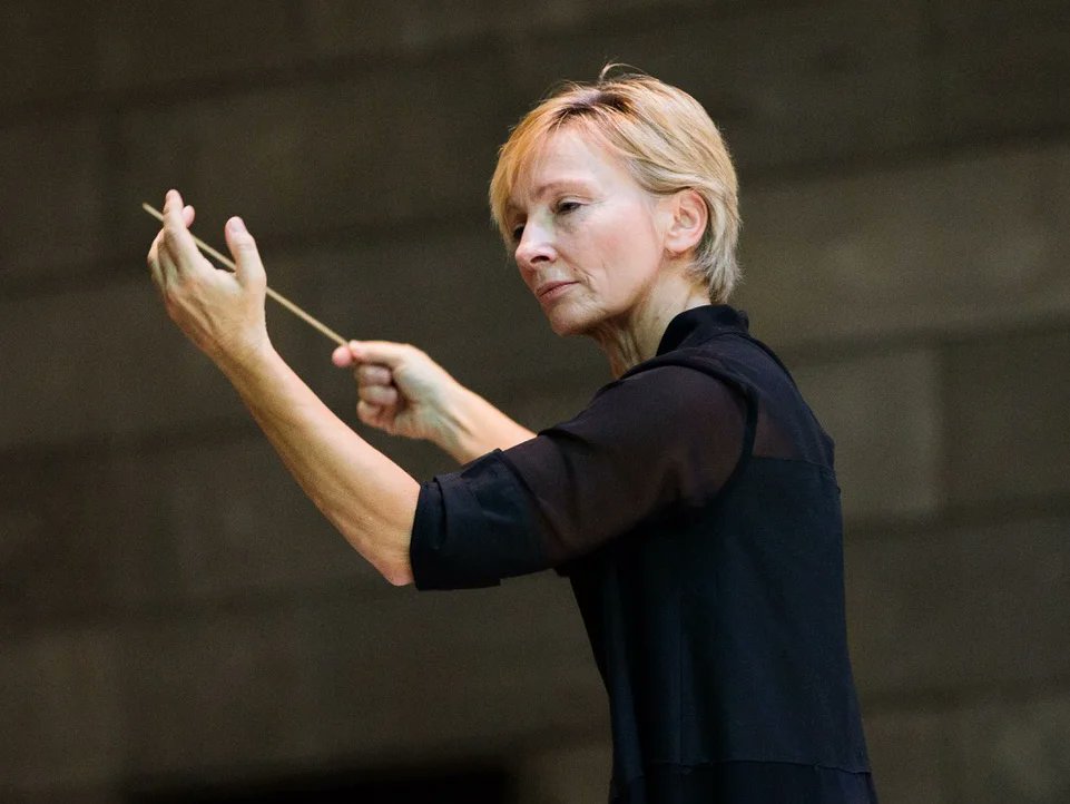 On the eve of the <a href="/nycballet/">nycballet</a>'s spring season, conductor Nicolette Fraillon discusses her preparations for a program of Balanchine's works.
limelight-arts.com.au/features/nicol…