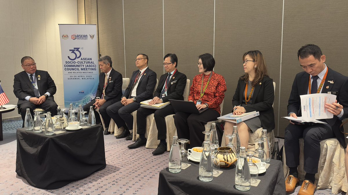 ASEAN tweet picture