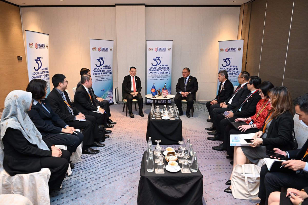 ASEAN tweet picture