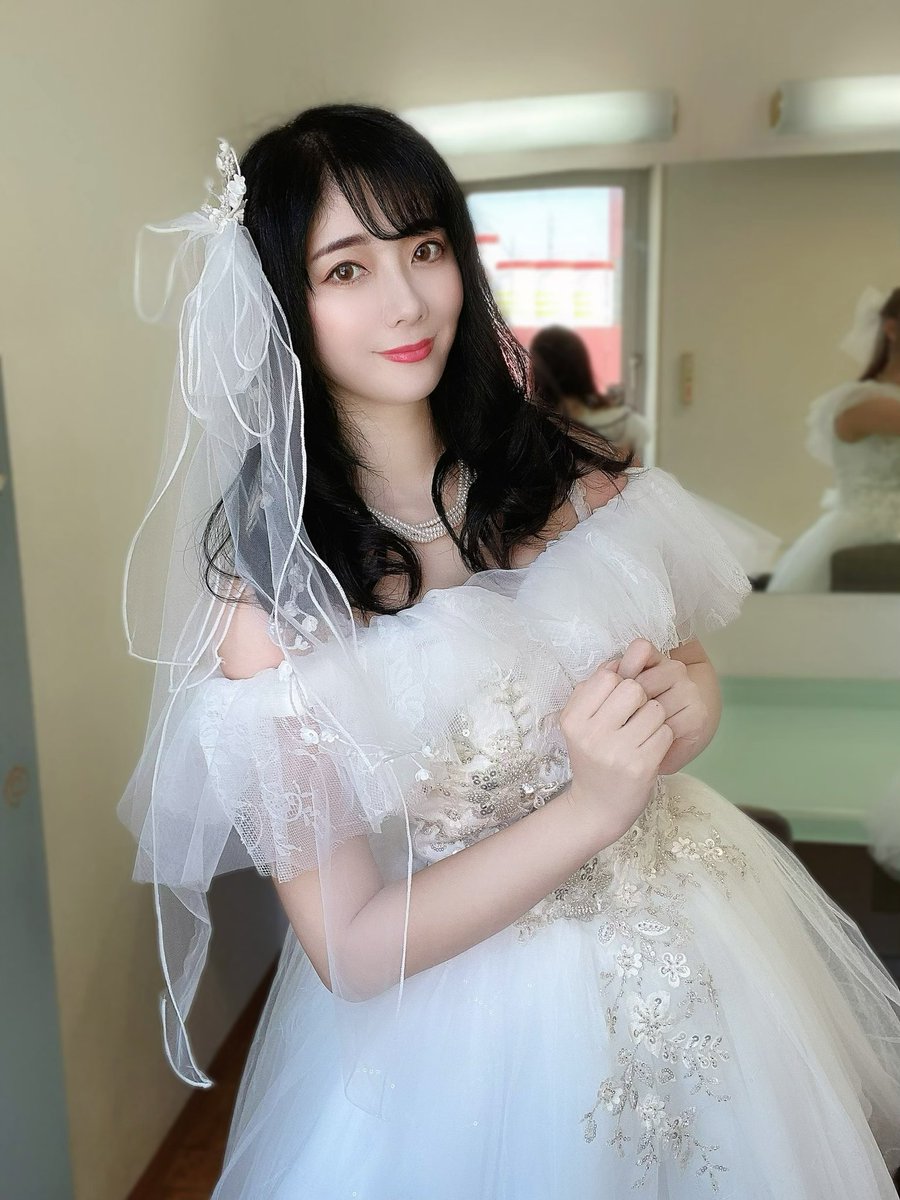 aimicat424's tweet photo. あの…実は今日、38歳を迎えました💐🎉

心お優しい方『イイね』押してくれると、とっても幸せです…！

いつもイイね、リプ頂き本当に感謝です♪
皆様が元気だと私も嬉しいです🥰💓

これからも、のんびりとマイペースに投稿や活動していこうと思います🫶

宜しくお願いします💐 https://t.co/r9frSdJULX