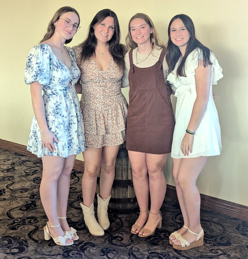 Illinois Lady Reds Softball (@ladyredsil) on Twitter photo Congratulations to Reds seniors <a href="/EFapp25/">Elena Fapp</a>, <a href="/hannah_halbesma/">Hannah Halbesma</a>, Claire Davies & <a href="/peytonlevine42/">Peyton Levine 2025</a> for being recognized as part of the top 10% of Yorkville High School 2025 graduating class. Speeches given, thanks were shared and we are so proud of you and your hard work! ❤️🧠🥎👩🏻🎓 Congratulations to Reds seniors <a href="/EFapp25/">Elena Fapp</a>, <a href="/hannah_halbesma/">Hannah Halbesma</a>, Claire Davies & <a href="/peytonlevine42/">Peyton Levine 2025</a> for being recognized as part of the top 10% of Yorkville High School 2025 graduating class. Speeches given, thanks were shared and we are so proud of you and your hard work! ❤️🧠🥎👩🏻🎓