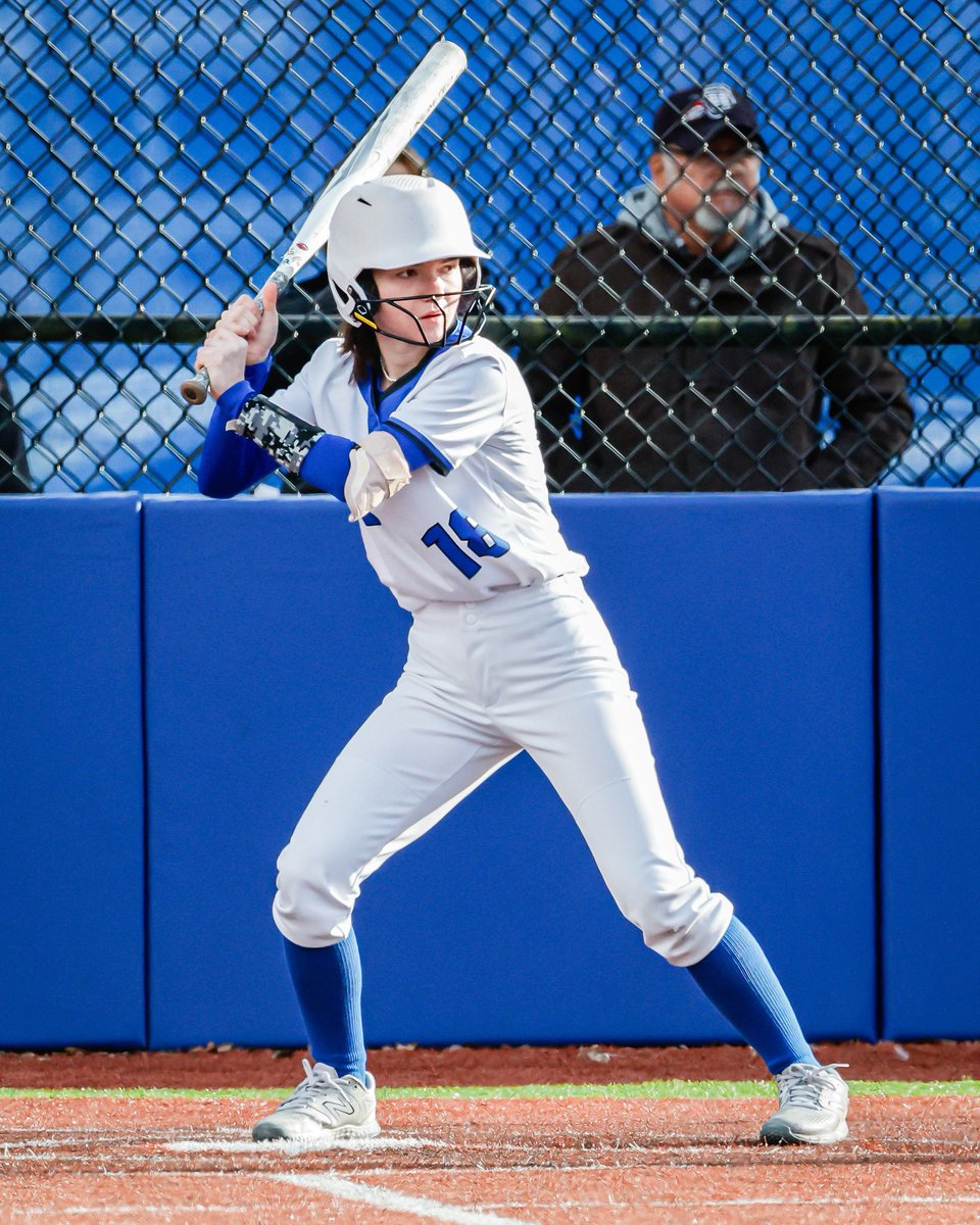 EdmondsTritons's tweet image. 🔱🥎 Softball collects two more wins Wednesday night against Shoreline. 

Gm 1 (W 9-1): Collins WP, 1-1, 3 BB; Salazar 2-4; Baguio 2-2, 4 RBI; Boonsripisal 2 RBI.

Gm 2 (W 10-1): Bakker WP; 2 hits for: Bakker, Salazar (HR), Boonsripisal, Baguio, Nissen.

#TritonPride x #ETO