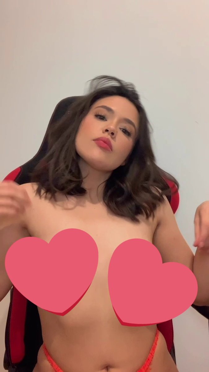 AngelesTurista's tweet photo. #fyp #explorepage #viralpost #latina #curvygirl #lenceria https://t.co/fWapbkA1JH