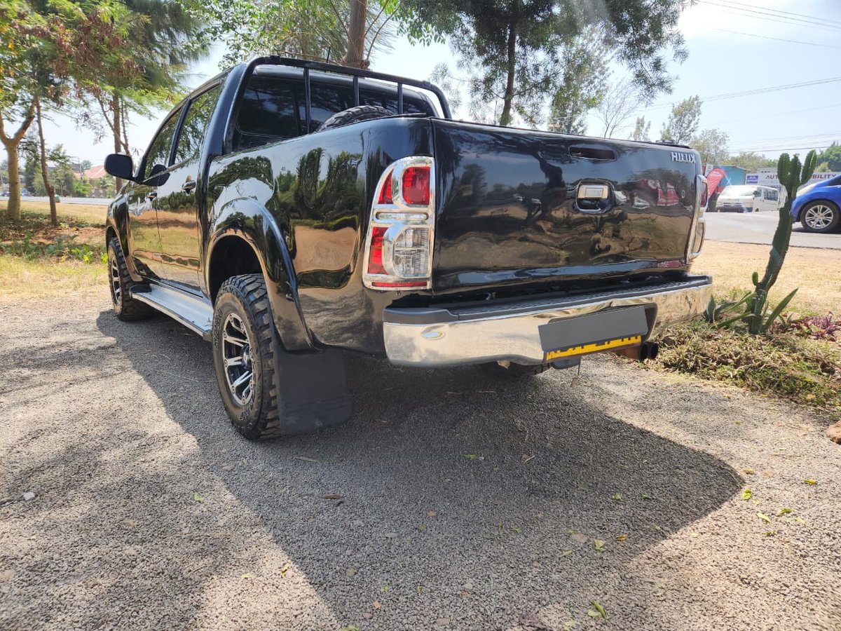 Kev Mbugua (@kevmbugz) on Twitter photo Kama unataka kuingia mjengo kama kina <a href="/Georex_Trading/">Georex Trading Co. LTD🇰🇪</a> ama kucheza na matope hapa tuko na double cab ready for a new home and tasks,its a local spec 2500 cc diesel with a manyuo trans.
Price :KES 1,699, 999/=
kevandcarz.com
0796943616 //0113284843 Kama unataka kuingia mjengo kama kina <a href="/Georex_Trading/">Georex Trading Co. LTD🇰🇪</a> ama kucheza na matope hapa tuko na double cab ready for a new home and tasks,its a local spec 2500 cc diesel with a manyuo trans.
Price :KES 1,699, 999/=
kevandcarz.com
0796943616 //0113284843