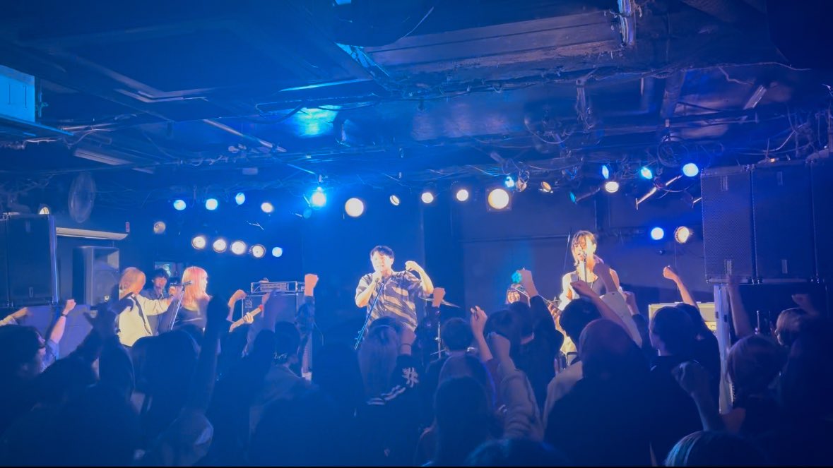 PMC_KU's tweet photo. ポピュラー音楽部新歓ライブありがとうございました！
たくさん見に来てくれてとてもうれしかったです💭😭
#春からku #軽音楽部 https://t.co/pDJjCPbH3b