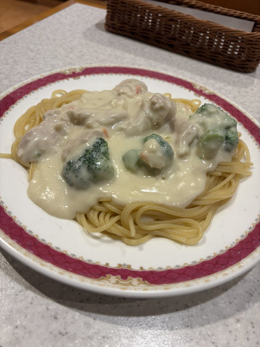 yappi_meshi's tweet image. ハシヤ系スパゲッティの元祖「スパゲッティ カケハシ」。

45年以上愛され続けた理由がよく分かるスパゲッティだ。