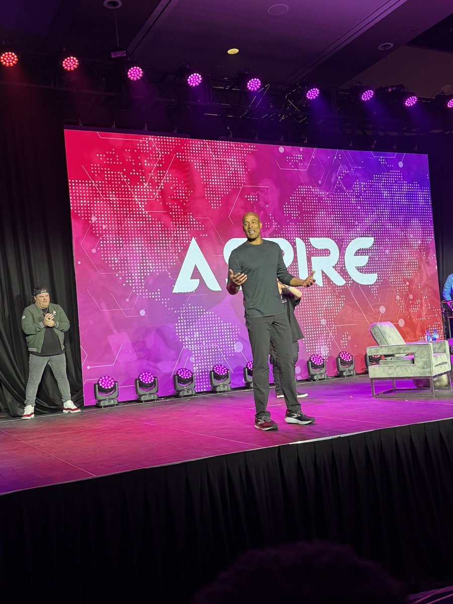i_am_lackey's tweet photo. The Aspire Tour is something anyone trying to grow a business or brand should attend at least once.

Hearing David Goggins, Kevin O’Leary and many more talk business and life was truly inspirational.

And thanks to former Sports Agent David Meltzer for the quick handshake! https://t.co/QVDyetRx3h