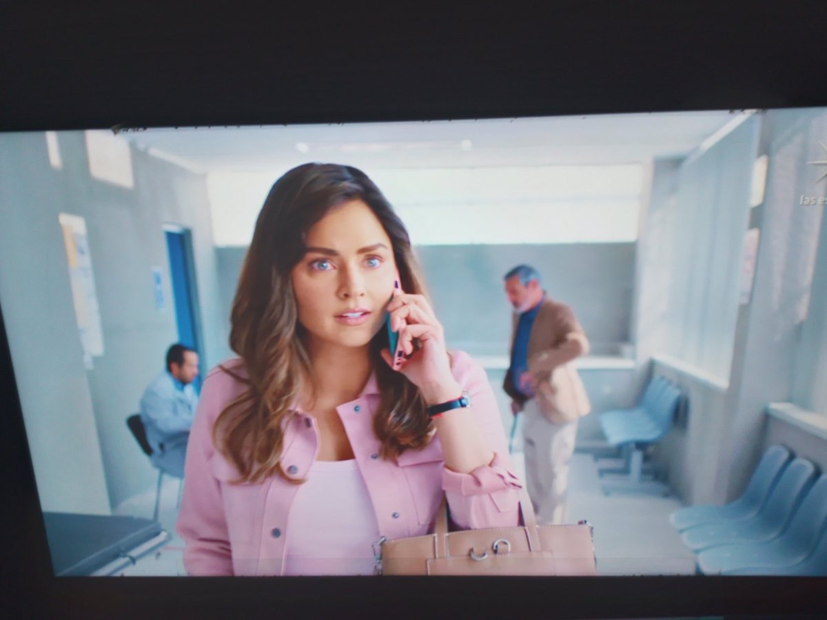 blackdaniels721's tweet photo. Hermosa en esta noche 🩷🩷🩷 @claudia3martin @ClaudiaMSpain @mxclaudiamartin @SMartinPeru hermosa Lu en #juegosdeamorypoder #JDAYP https://t.co/7vgSWDpwCx