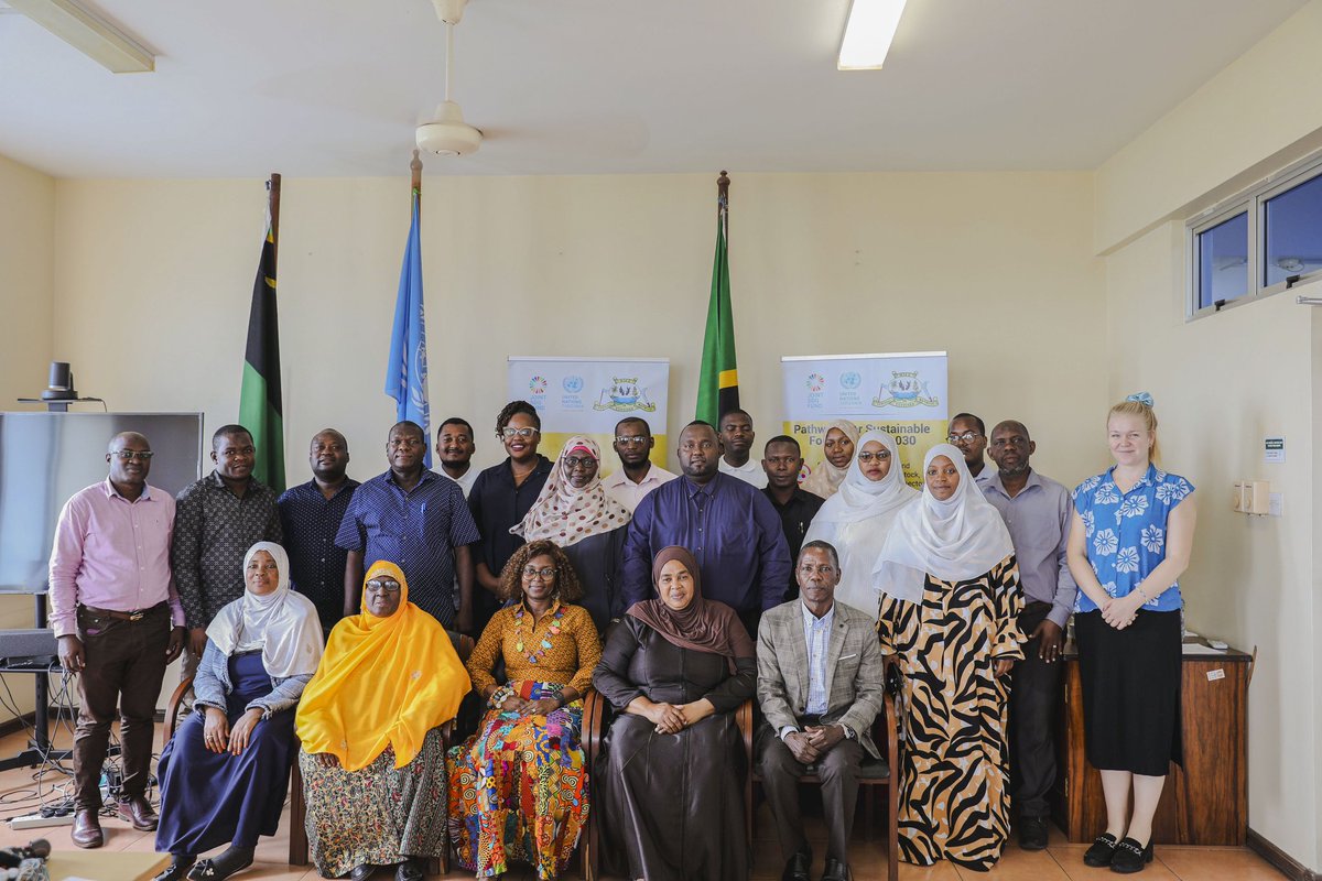 WFP_Tanzania's tweet image. 🚀 Strong partnerships are the backbone of #ZeroHunger.
Through the UN Food Systems Joint Programme, @WFP_Tanzania is bringing partners together in Unguja & Pemba to discuss how we can shape food systems that are sustainable, equitable, nutritious & deliver for all.