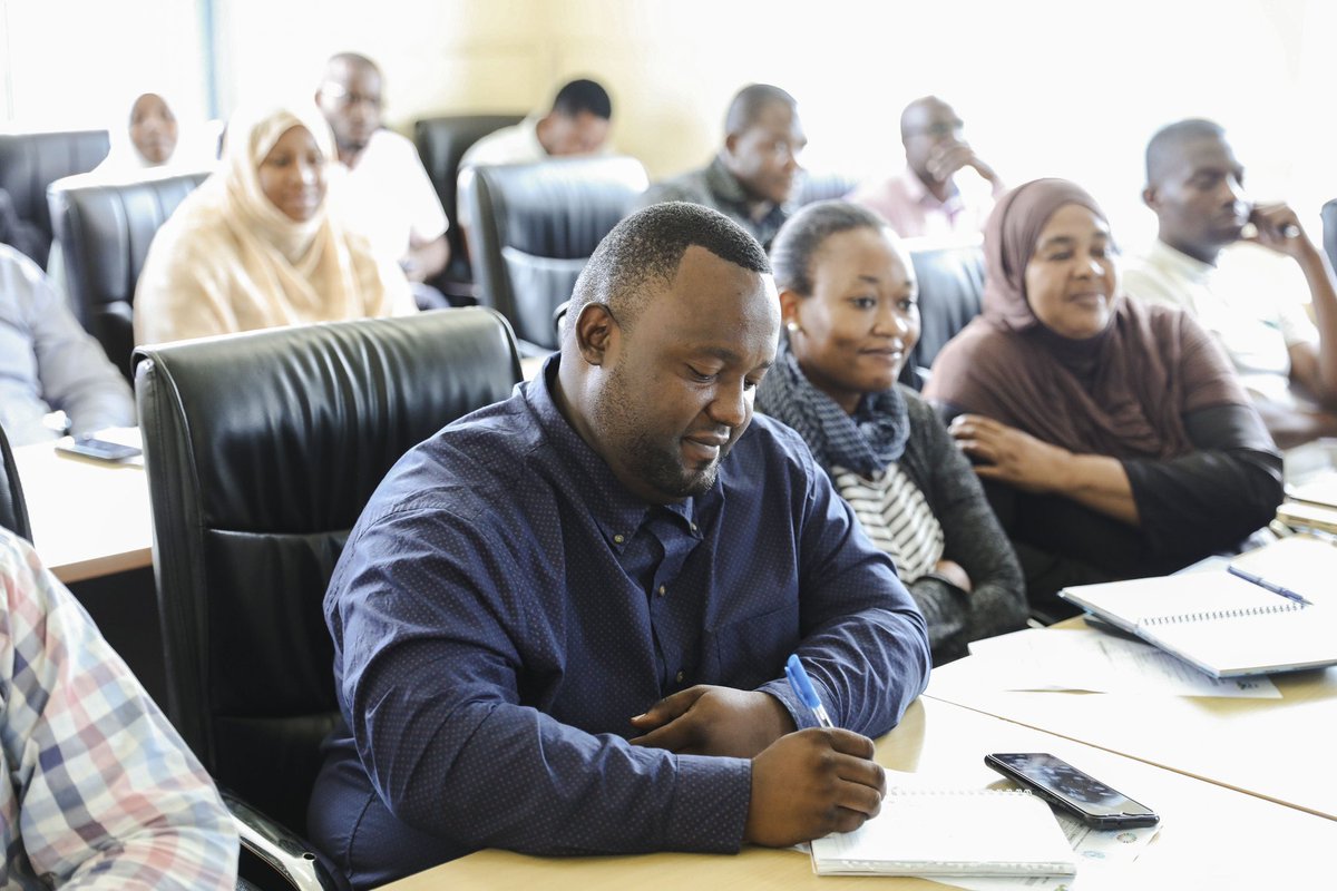 WFP_Tanzania's tweet image. 🚀 Strong partnerships are the backbone of #ZeroHunger.
Through the UN Food Systems Joint Programme, @WFP_Tanzania is bringing partners together in Unguja & Pemba to discuss how we can shape food systems that are sustainable, equitable, nutritious & deliver for all.