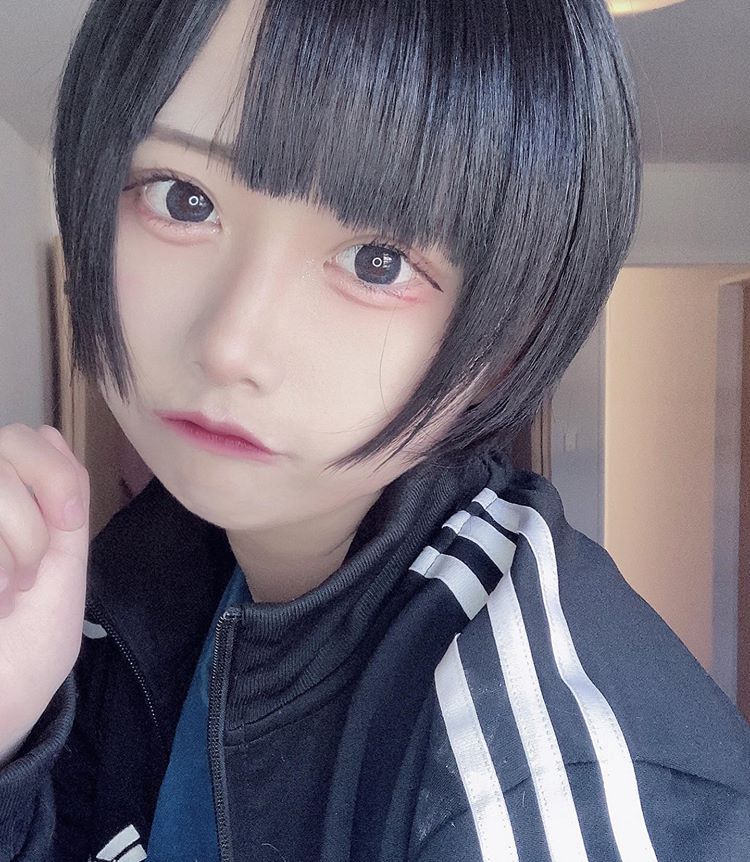 旅行楽しみ！でも、移動中に新幹線大爆破とか起きたら嫌だなー、なんて考えちゃう小心者です。