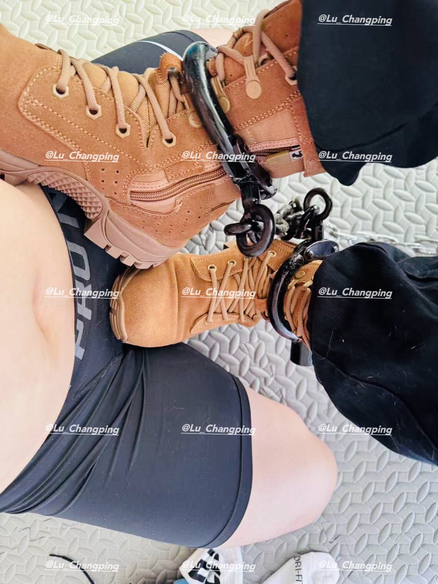 一时踩屌一时爽
一直踩屌一直爽
<a href="/kelinxiaoge/">科林小哥</a>