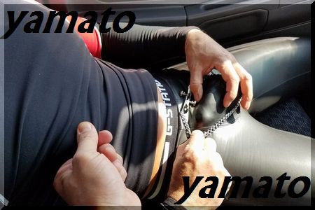 fighting_yamato's tweet photo. Chapter17-①【夜間飛行】(刮目編)
この画像を見てから妄想日記を読んでね。🤗
#BLサスペンス #ゲイ露出 #露出狂 #野外全裸 #野裸 #裸俗 #緊縛男子 #ゲイ変態 #gay #競パン #PA #FF #rubber #gymwear #leather  #ゲイ小説 #TIGHTS #LEGGINGS #SINGLET #エロ筋トレ #Mensbra  #COCKCAGED
🌟新章開始 https://t.co/wZOWHZfE3g