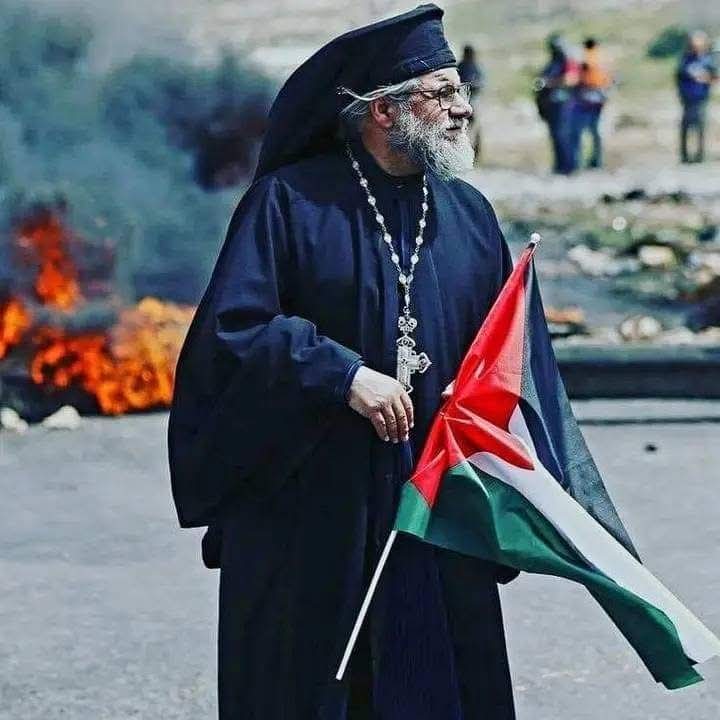 RAS_EPHI's tweet photo. ሰላም አደራችሁ 👐

ይህ የምትመለከቱት ምስል በእስራኤል ጥቃት  አብያተክርስቲያናቸው የፈረሰባቸው የፍልስጤም አባት ነው መታሰቢያነቱ የእስራኤል ��ና የፍልስጤም ግጭት  የሀይማኖት ለሚመስላቸው የሀገሬ የዋሆች እና ጭፍኖች ይሁን 🙏 https://t.co/Hy8bh9FeSU