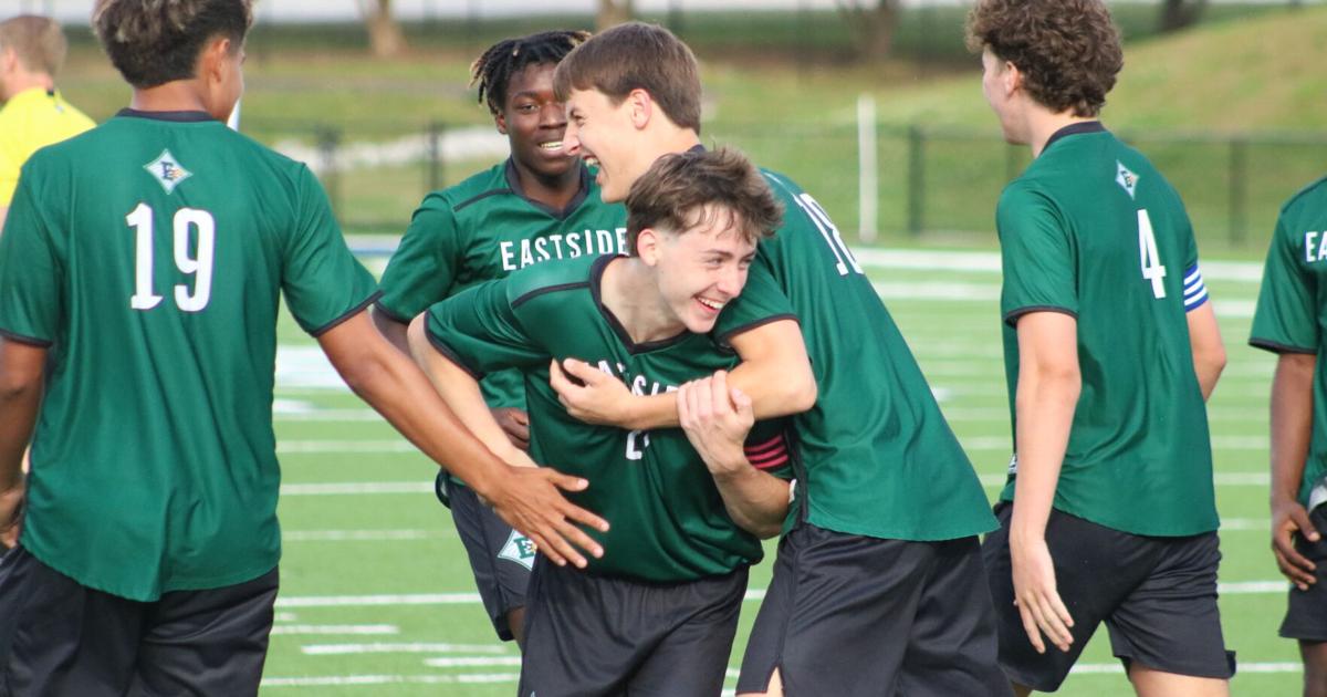Unbeaten Eastside Boys Soccer Starts Fast in First-Round Rout bit.ly/4iOBX2F
