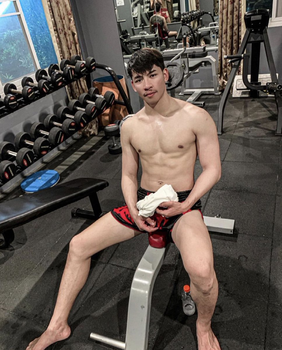 darmza0070's tweet photo. หุ่นดีมาก👍😊💪🥊 https://t.co/eVPfHUoTCF