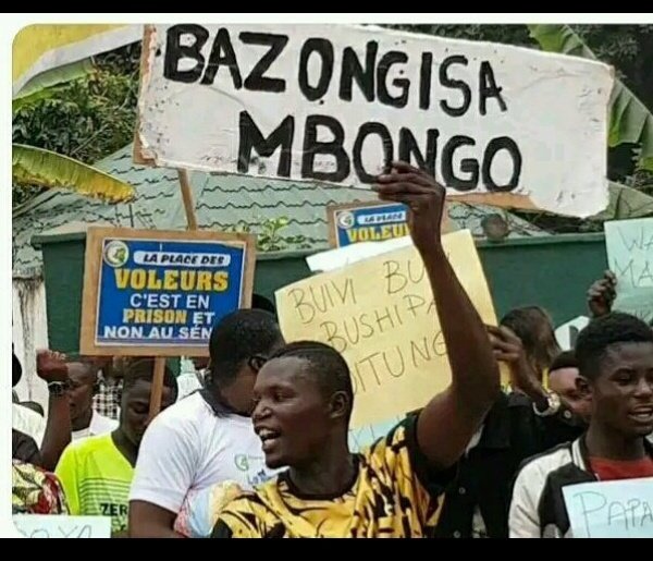 #RDC
L"affaire #FORAGE à 300.000$ revient juste pour se moquer du peuple congolais.
Tout ça, pcq les vrais auteurs n'ont pas été arrêtés, ils se pavanent librement avec un butin de $71millions volé au peuple.
Ce procès sera reouvert aussitôt que la justice sera guerrie.