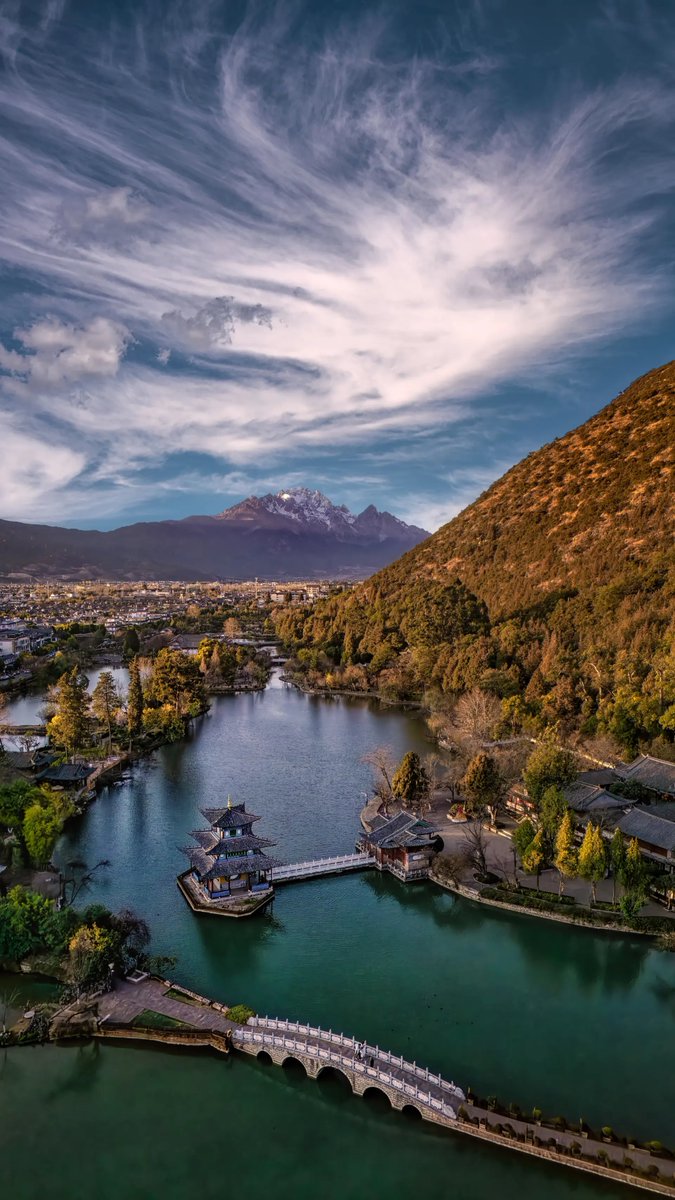 GM, fam! ☀️
New drop on <a href="/SkurpySocial/">Skurpy</a> - "Jade Waters of Lijiang" is now live! 🌿💧

Lijiang is one of the most beautiful places I’ve ever visited. Calm and timeless - it truly feels like stepping into a painting.

9 editions - 11 XTZ
skurpy.com/marketplace/co…